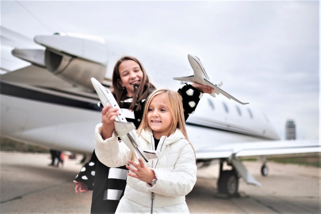 ¿Por qué los aviones son blancos? 